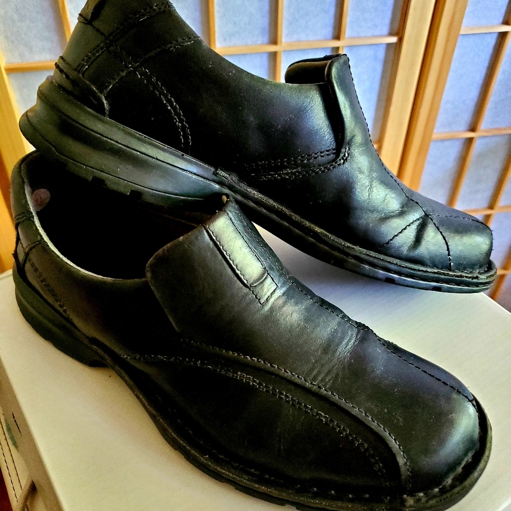 Clarks Men's Leather Slip Ons